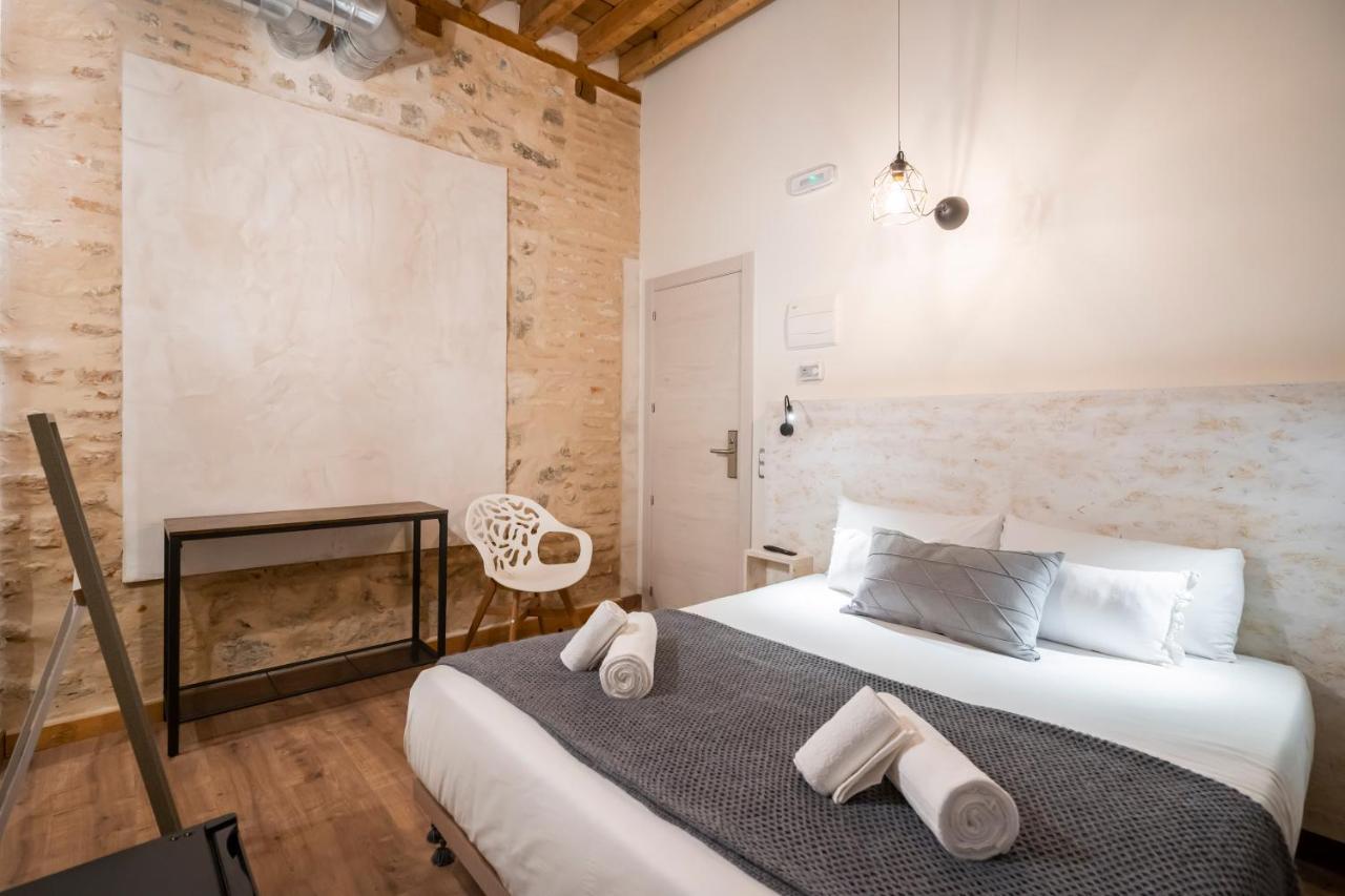 Dobo Azacanes Hostal Toledo Exterior photo