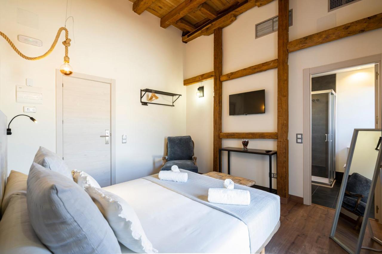 Dobo Azacanes Hostal Toledo Exterior photo