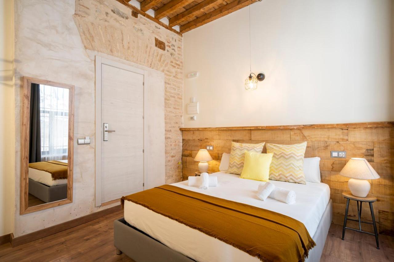 Dobo Azacanes Hostal Toledo Exterior photo