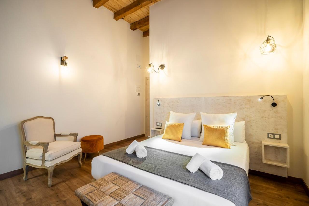 Dobo Azacanes Hostal Toledo Exterior photo